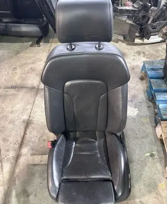 Audi Q7 4L Front driver seat 