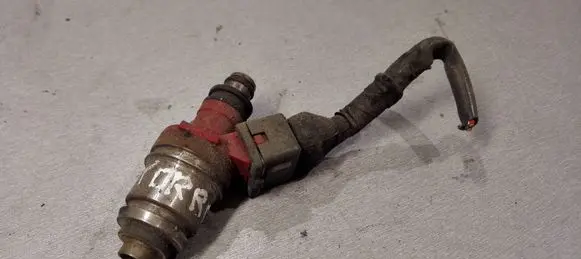 Nissan Terrano Fuel injector JS211