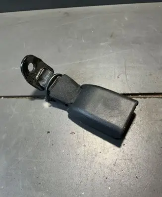 Toyota Aygo AB40 Rear seatbelt buckle G2285