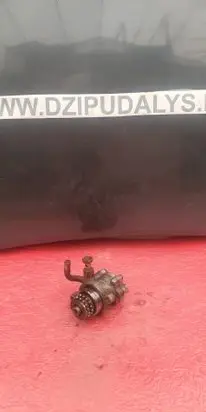 Nissan X-Trail T30 Power steering pump 8H800 45211226