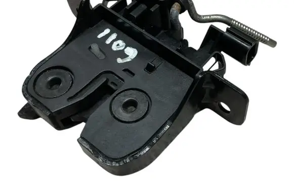 Dacia Sandero II Loading door lock 905037373R 40707205