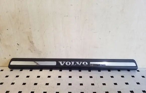 Volvo S80 Front sill trim cover 8659960