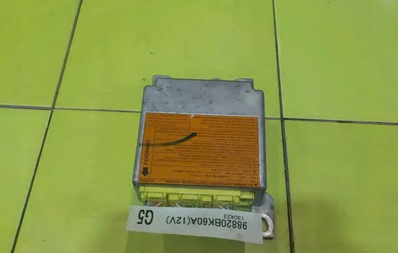 Nissan Qashqai+2 Airbag control unit/module 98820BK60A