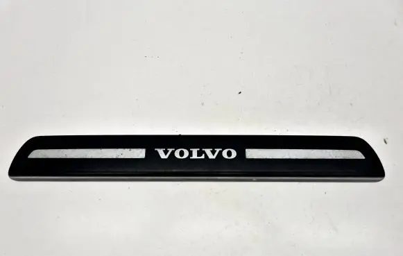 Volvo V50 Front sill trim cover 08622671