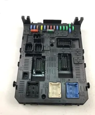 Citroen Berlingo Fuse box set 9812189480