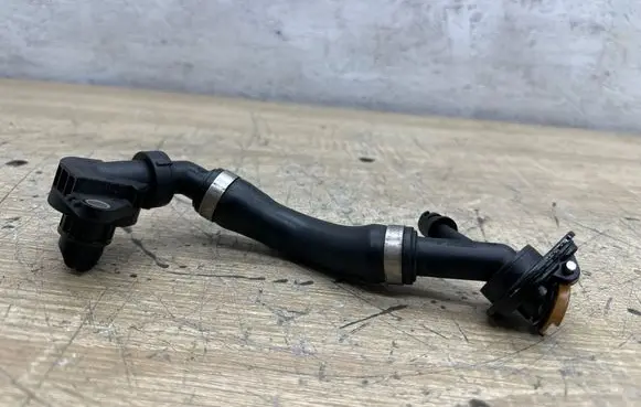 BMW 6 F06 Gran coupe Engine coolant pipe/hose 72352169