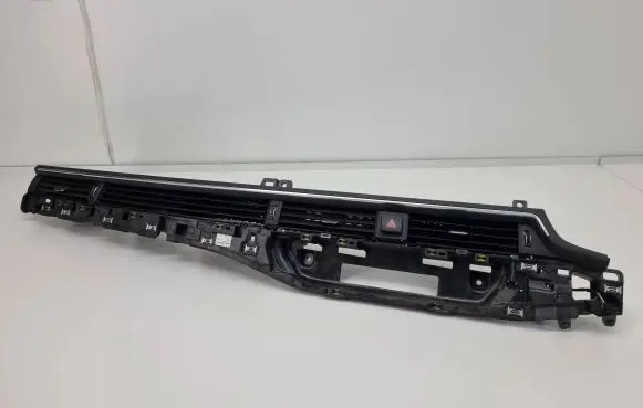 Audi A5 Dash center air vent grill 8W2820901