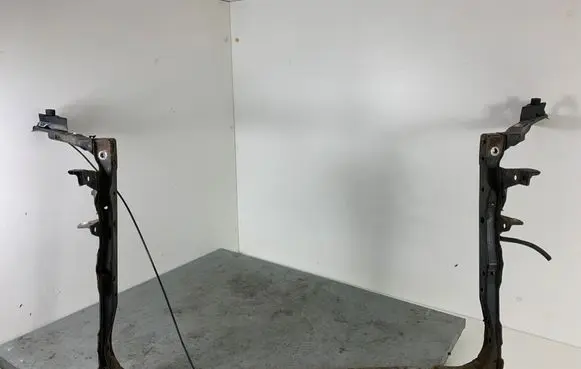 Toyota RAV 4 (XA30) Radiator support slam panel