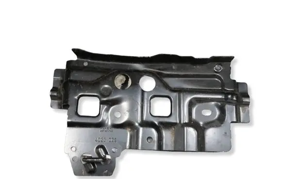 Volkswagen Taigo Fender mounting bracket 2G7804743
