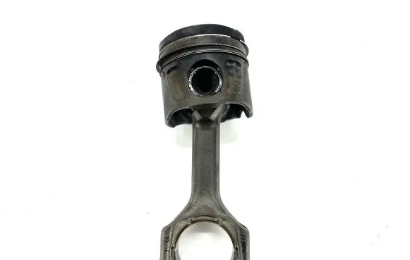Opel Insignia A Piston with connecting rod 55565861
