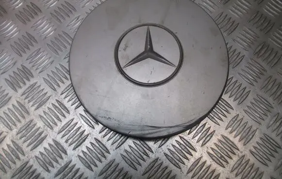 Mercedes-Benz Vito Viano W638 Wheel nut cap/cover 6384010325
