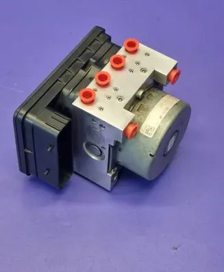 Ford Mondeo MK V ABS Pump KG9C2B373BE 25022013044