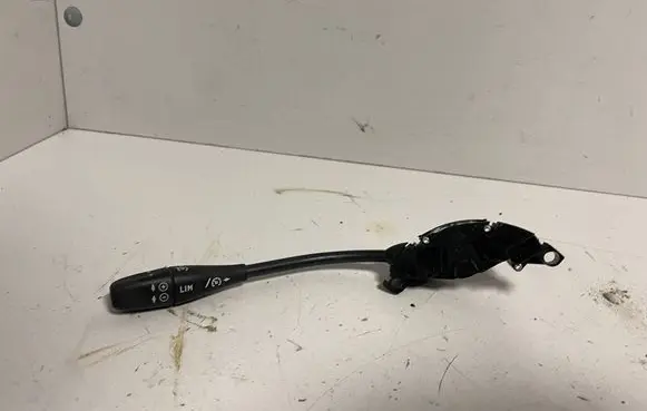 Mercedes-Benz C W203 Cruise control switch 