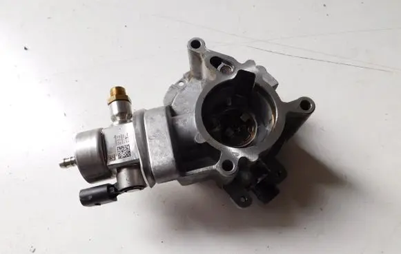 Audi A3 S3 8V Vacuum pump