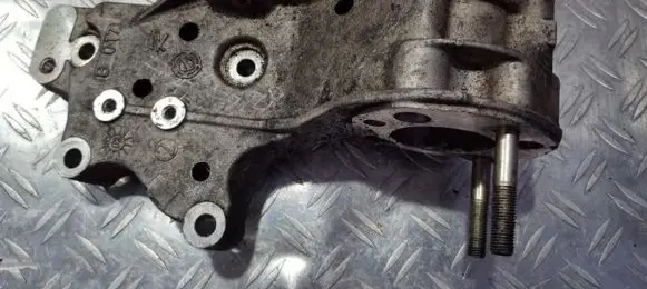 Fiat Stilo Engine mounting bracket