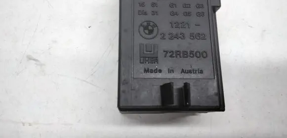 BMW 5 E39 Glow plug pre-heat relay 2243562