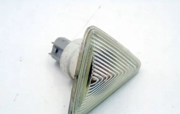 Mitsubishi Colt Front fender indicator light MR957363