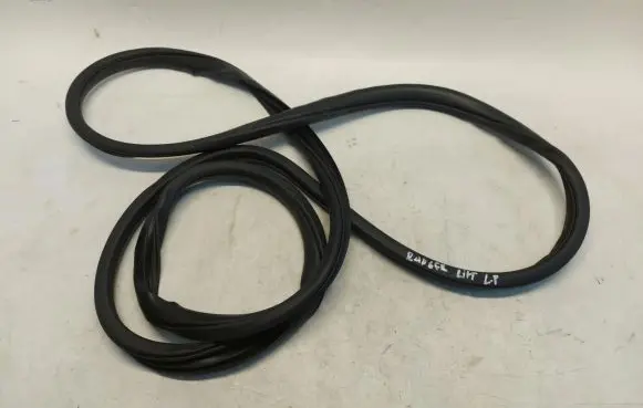 Ford Ranger Sliding door rubber seal 
