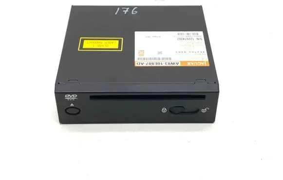 Jaguar XK - XKR CD/DVD changer 4621009463 AW8310E887AD