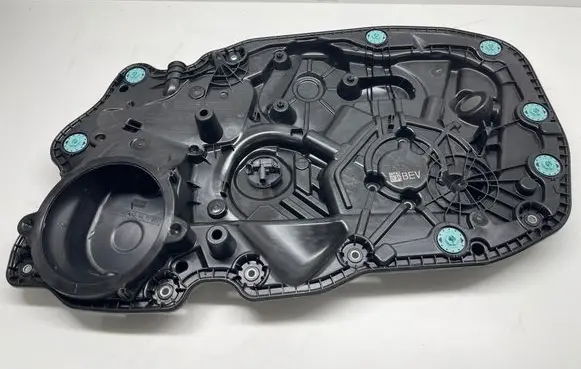 Rear window lifting mechanism without motor