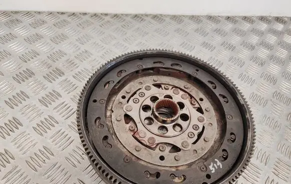 Volkswagen PASSAT B8 Flywheel 03N105266D