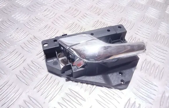 Jaguar XF X250 Front door interior handle 8X2322601