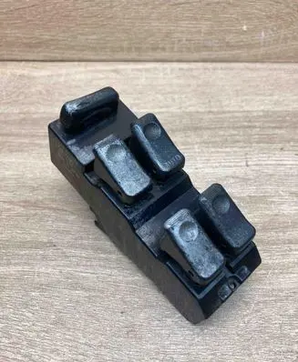 Mazda 3 II Electric window control switch BC5A66350A