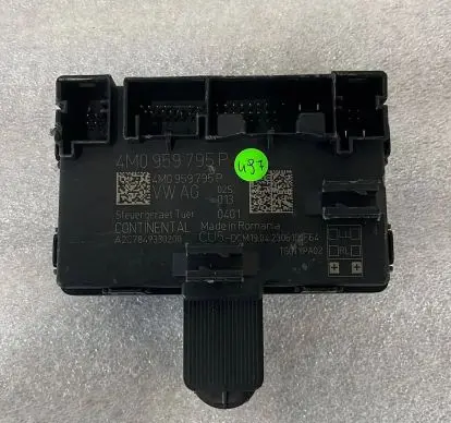 Audi Q7 4M Door control unit/module 4M0959795P