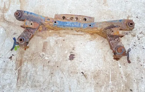 Toyota Avensis T250 Rear subframe 