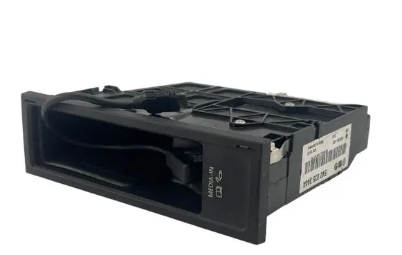 Volkswagen PASSAT CC Head unit multimedia control 5N0035342B 5N0035554 5N0035344A