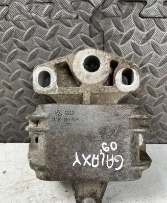 Ford Galaxy Engine mount bracket 7M3199555