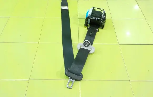 Mazda 6 Front seatbelt TKAH2EH947 BEZPIECZENSTWA