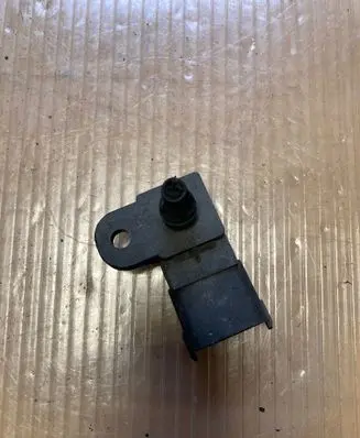 Chevrolet Captiva Air pressure sensor 96440381