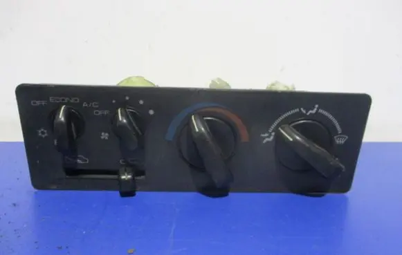 Mitsubishi Space Runner Climate control unit