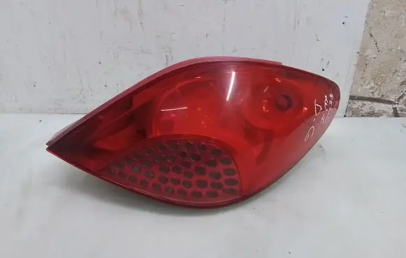Rear/tail lights