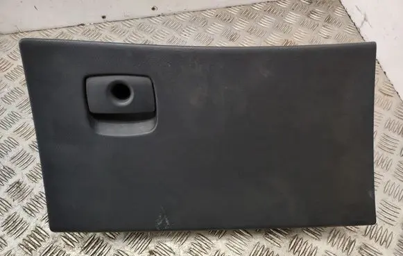 Hyundai Grandeur Glove box