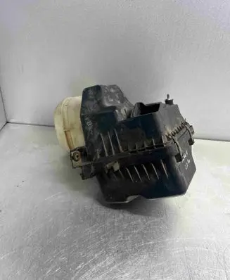 Subaru Outback Air filter box ---