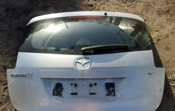 Mazda 5 Truck tailgate 
