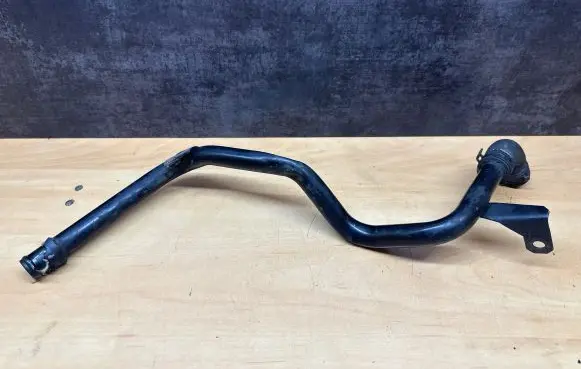 Volkswagen Touran I Coolant pipe/hose 