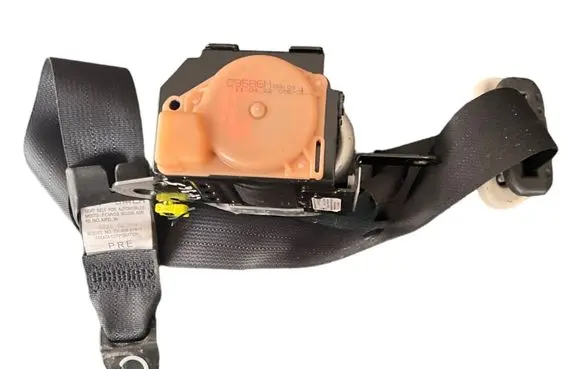 Mazda CX-7 Front seatbelt TKAH2EH910 0438112 C9586N