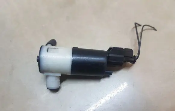 Jeep Grand Cherokee (WJ) Windscreen/windshield washer pump