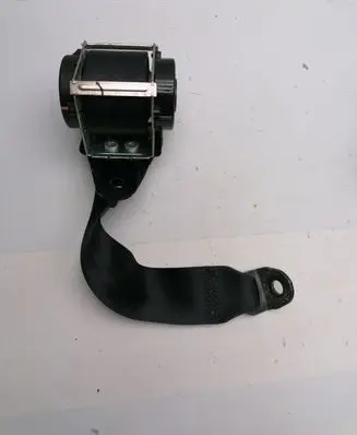Mazda 3 I Rear seatbelt E40433009