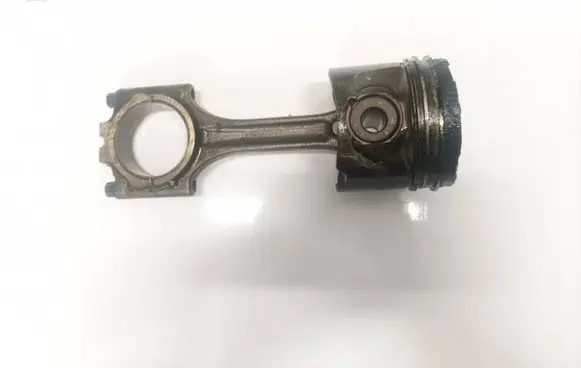 Volvo S60 Piston with connecting rod