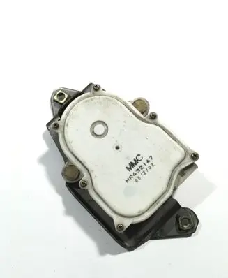 Mitsubishi Pajero Sport I Central locking motor MR432147 98Z02