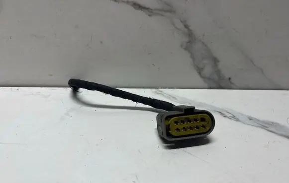 Mercedes-Benz C W204 Headlight/headlamp wiring loom/harness A0525457226