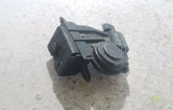 Toyota Auris 150 Tailgate/trunk/boot lock/catch/latch