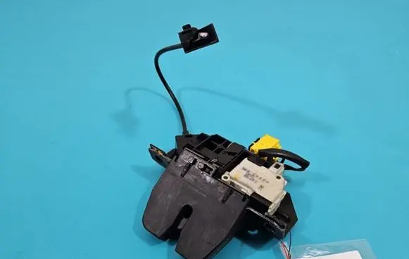 Opel Vectra C Tailgate/trunk/boot lock/catch/latch IMPRK1410893