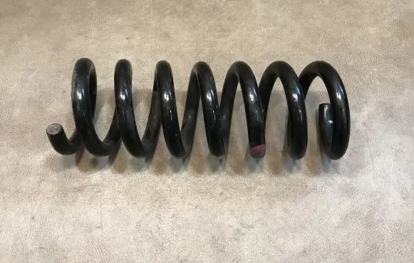 Mercedes-Benz E A207 Rear coil spring