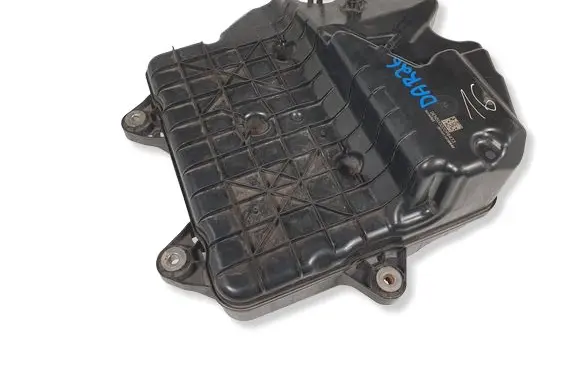 Mercedes-Benz C W205 AdBlue liquid reservoir A2054703901 A0994710475