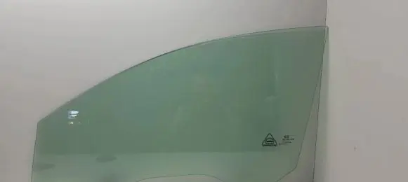 KIA Sportage Front door window glass four-door 43R-00351